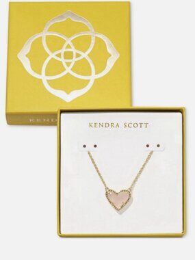 Kendra Scott Ari Gold Pendant Necklace with Rose Quartz Pink Heart Design